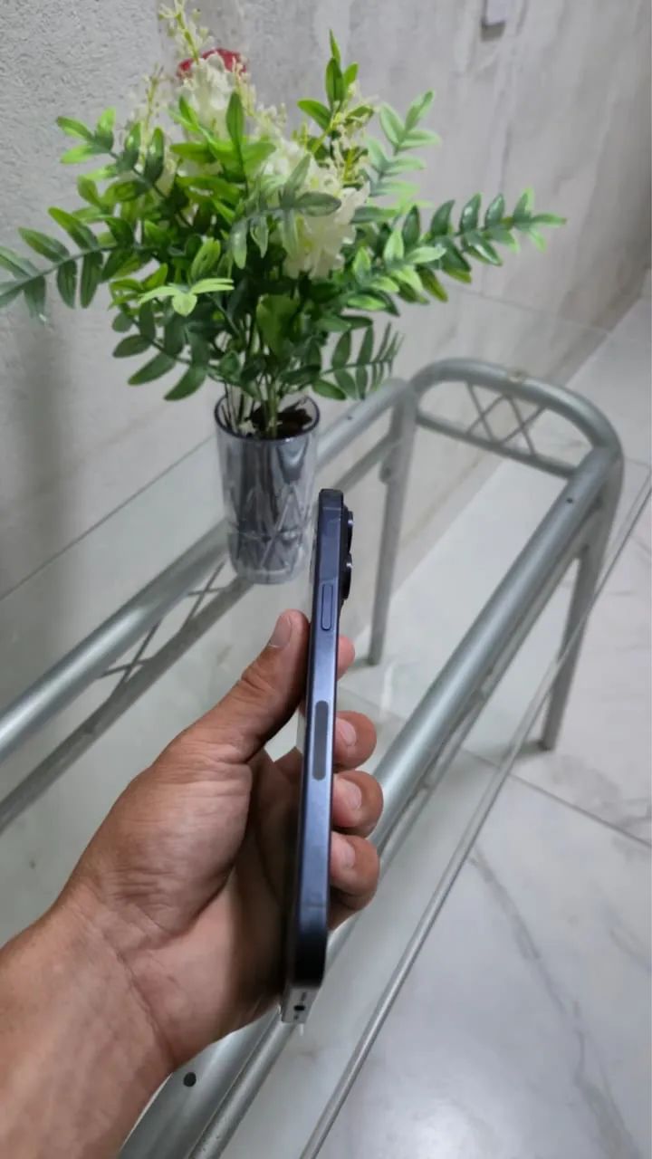 iPhone 15 pro max  - Foto 2