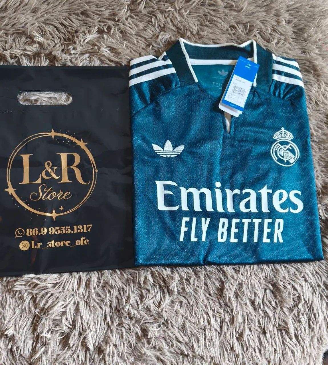Camisa nova de loja 