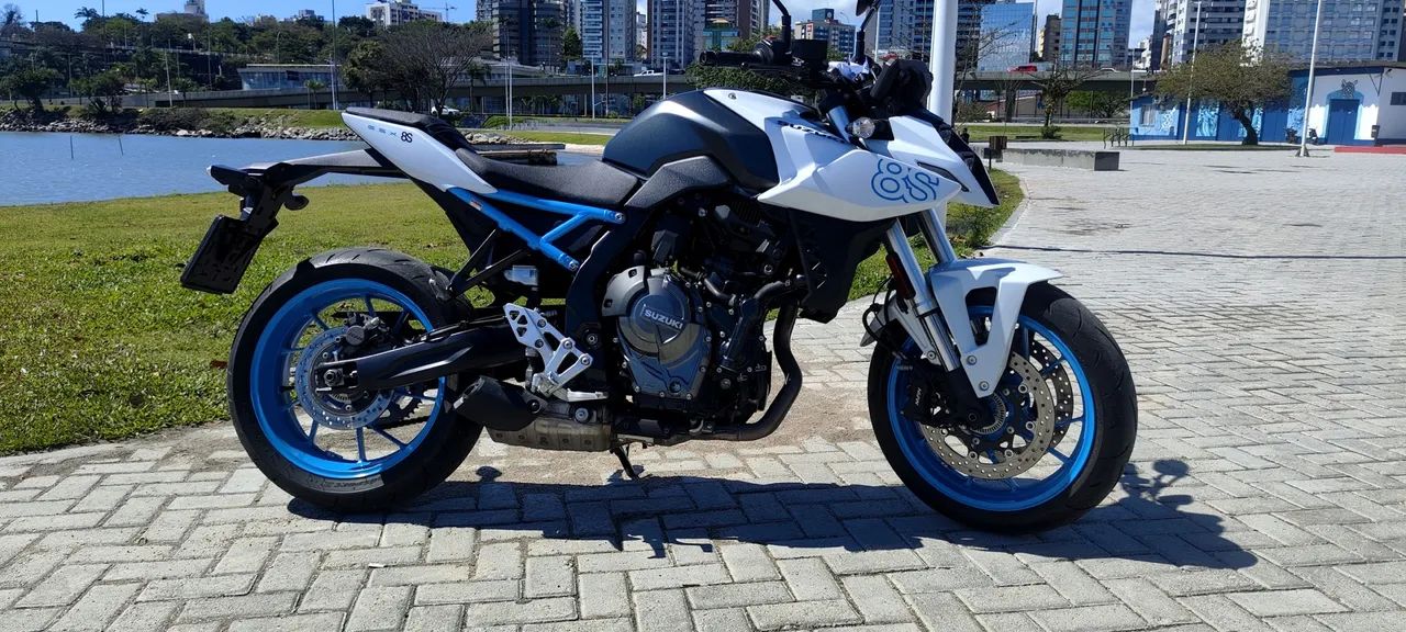 2025 Suzuki GSX 8s - Foto 3