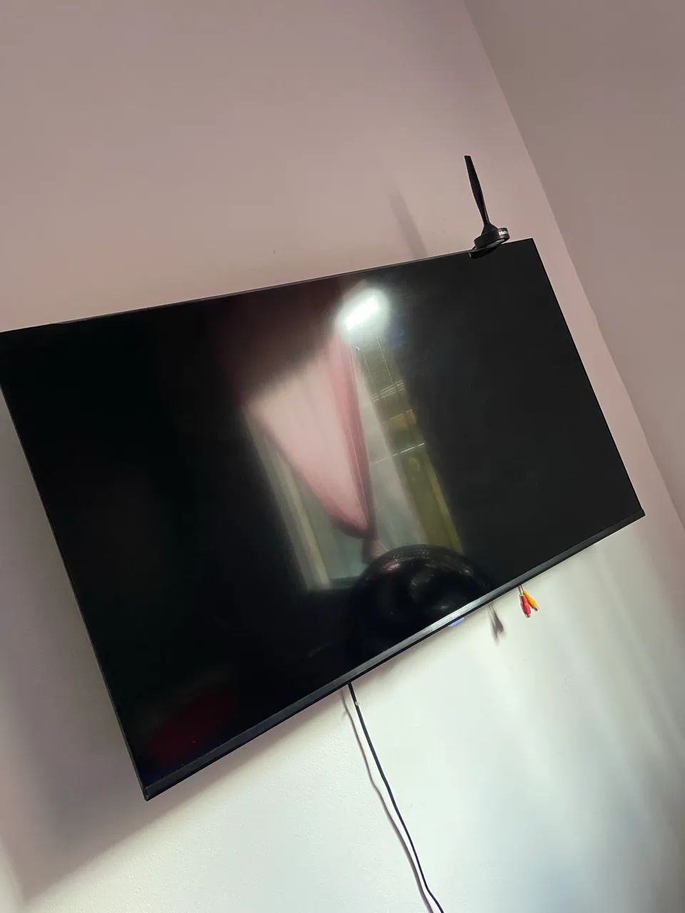Vendo tv TCL 43 polegadas( em ótima condiç ão, com controle) - Foto 4