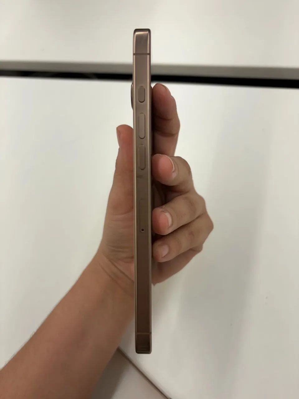 iPhone 16 pro Max  - Foto 4