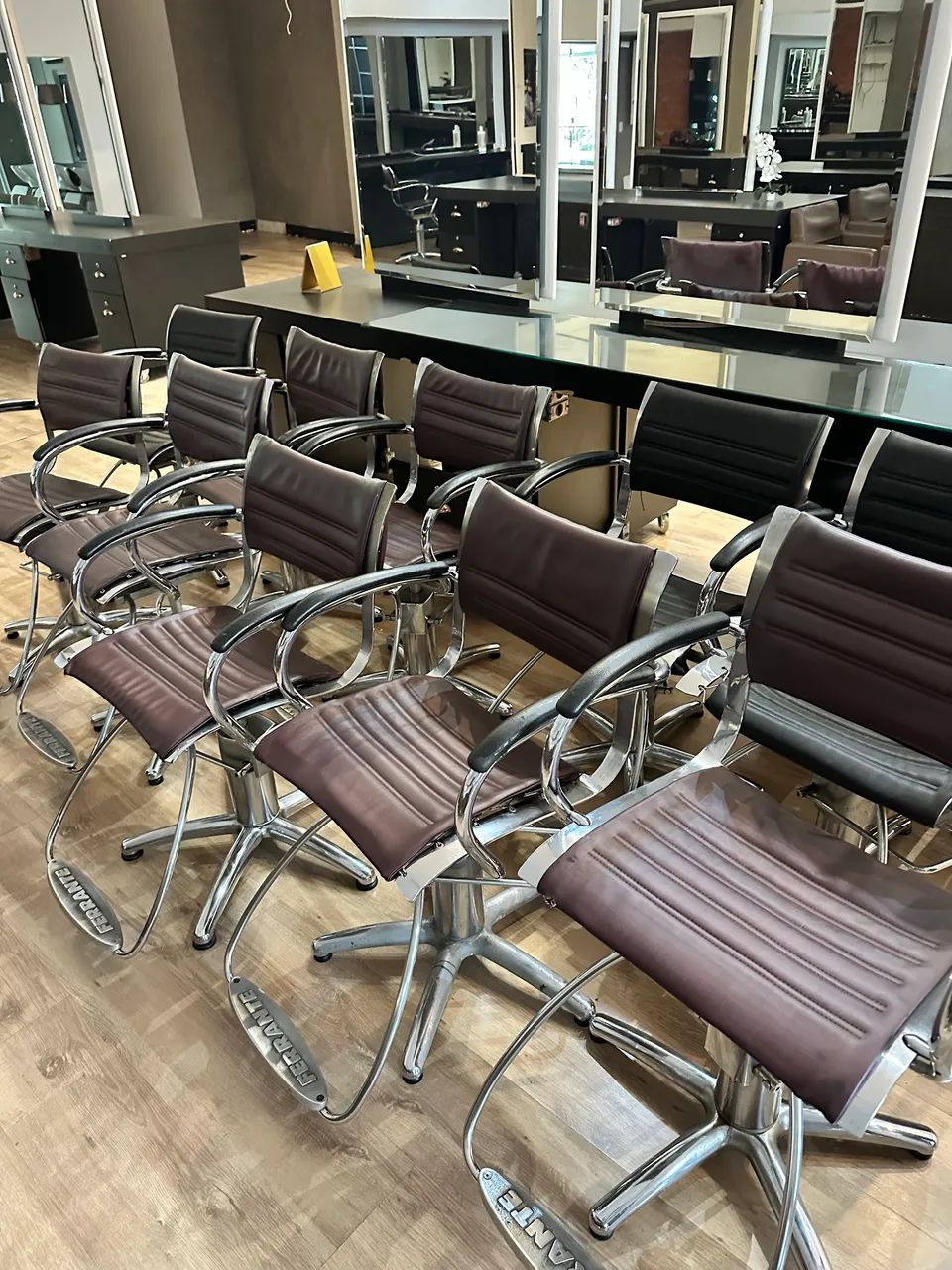 Cadeira de cabeleireiro - Foto 4