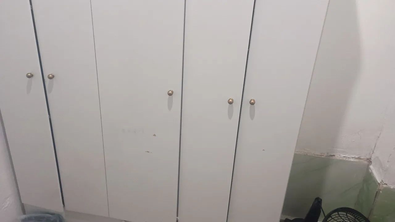 Vendo guarda roupa pequeno  - Foto 2