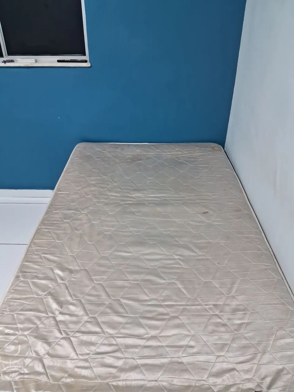 Cama Box Solteirão Usada em Bom Estado-R$-450