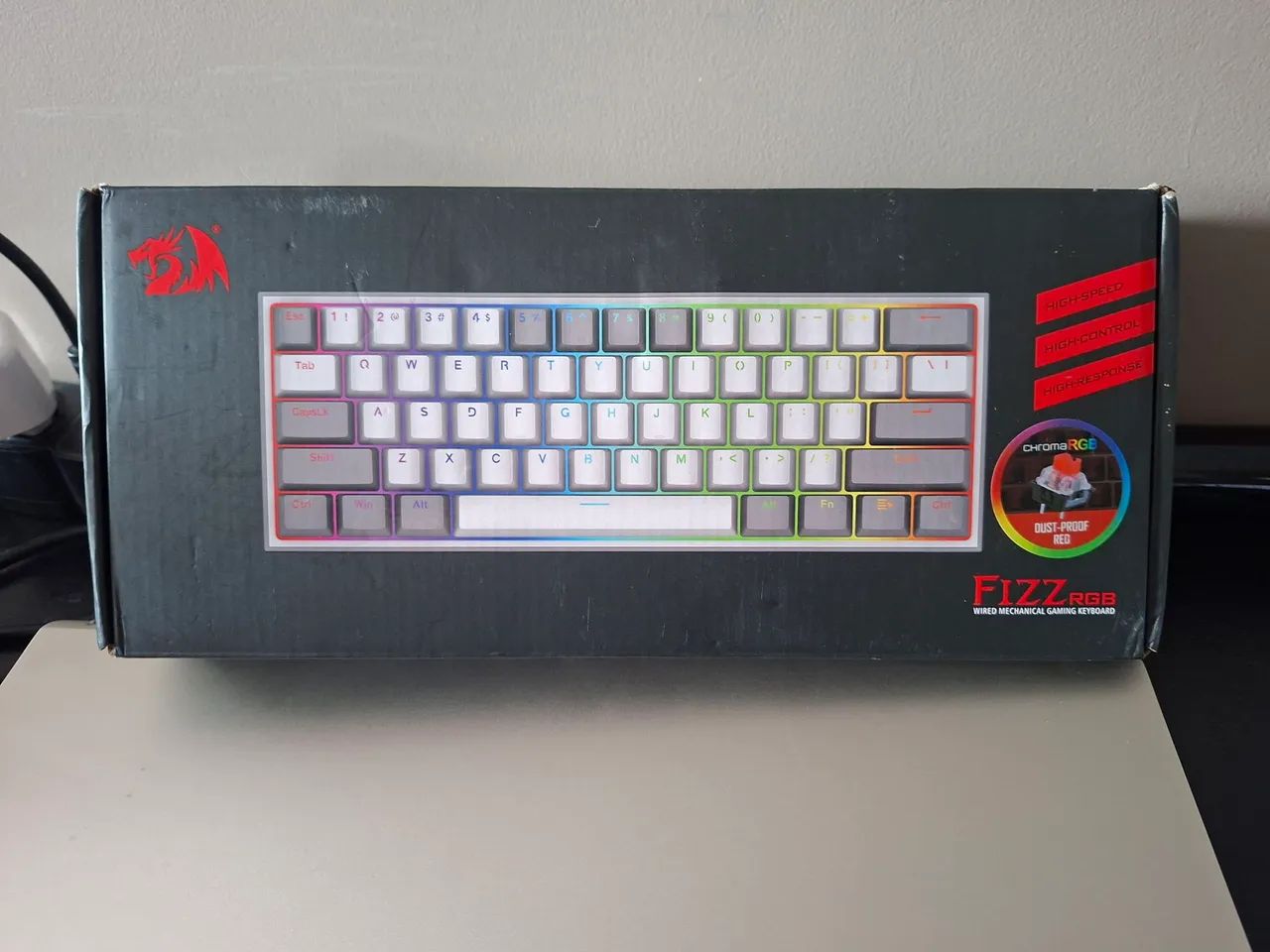 Teclado usado 2 vezes.