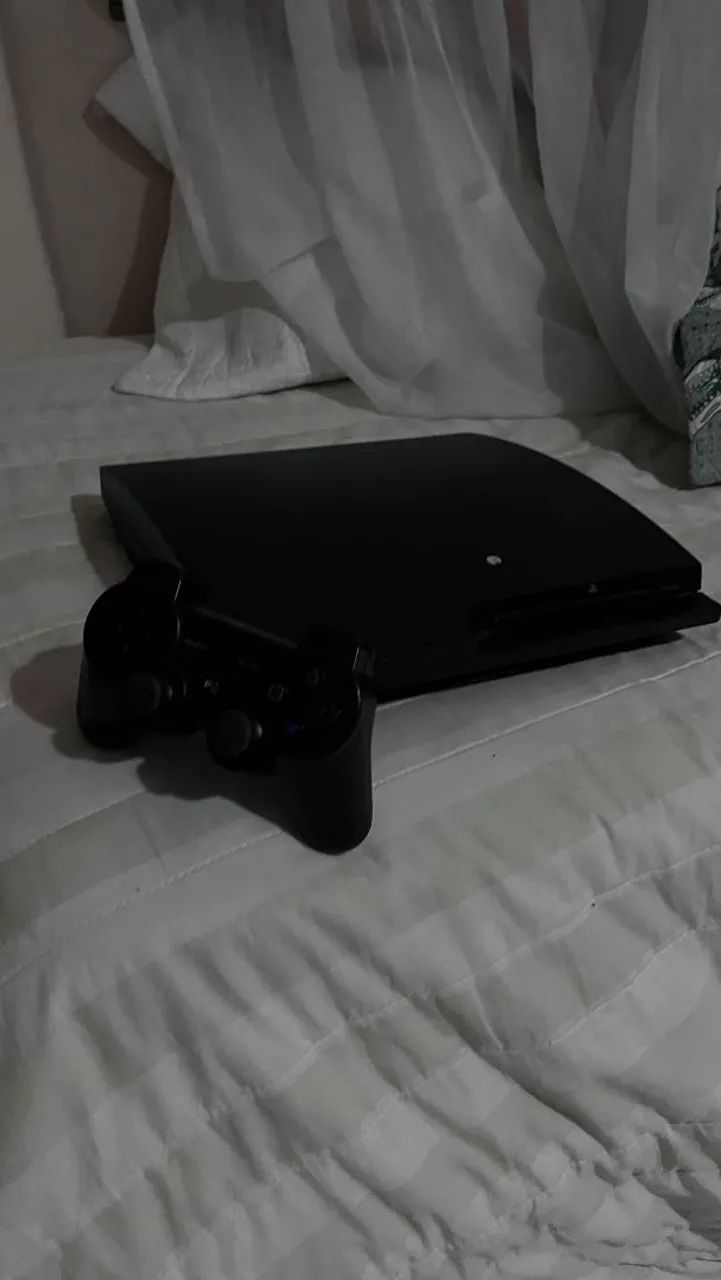 Videogame ps3 desbloqueado com 1 controle 