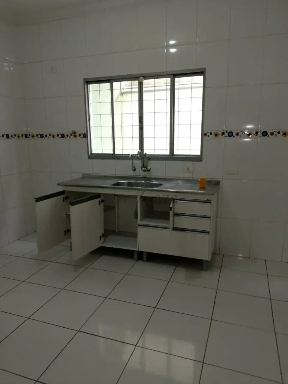 Casa Sobrado - 2 Dormitórios com Suite - 110m². - Foto 3