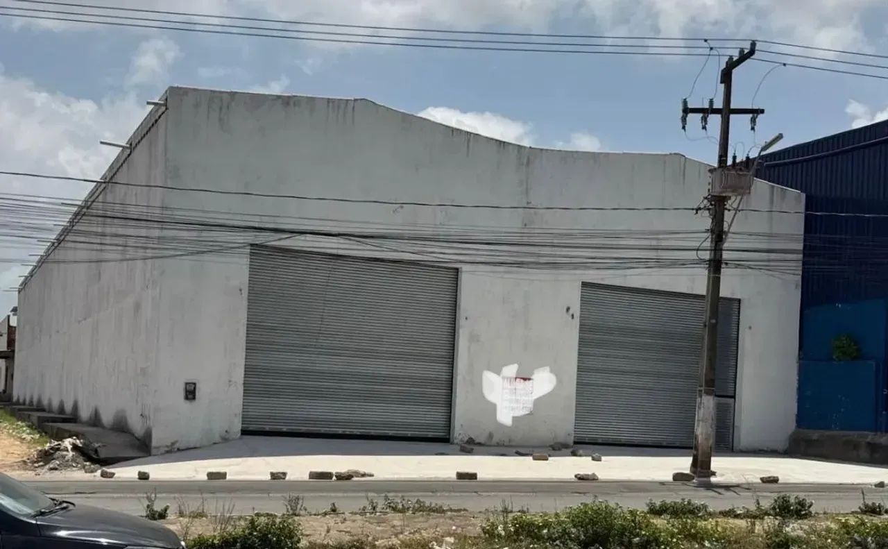 ALUGA GALPÃO NA ESTRADA DE RIBAMAR   1.040 m²