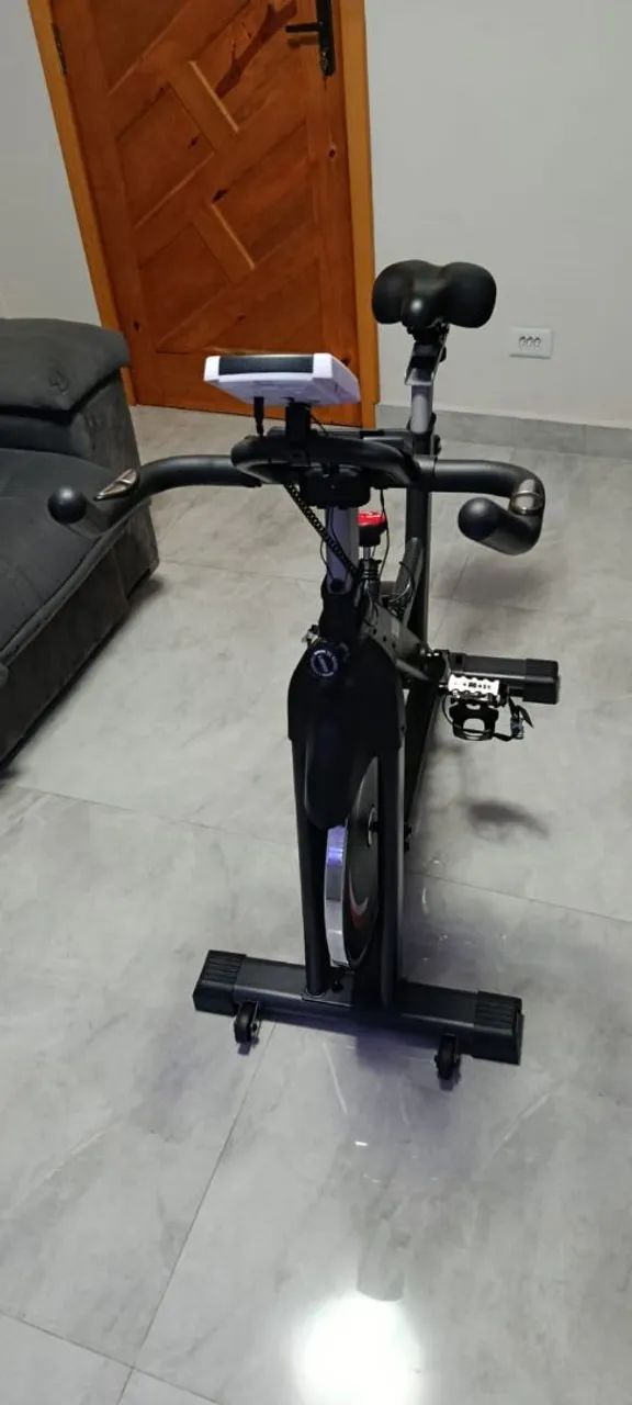 Bicicleta Ergométrica Odin fit para Spinning semi nova  - Foto 3