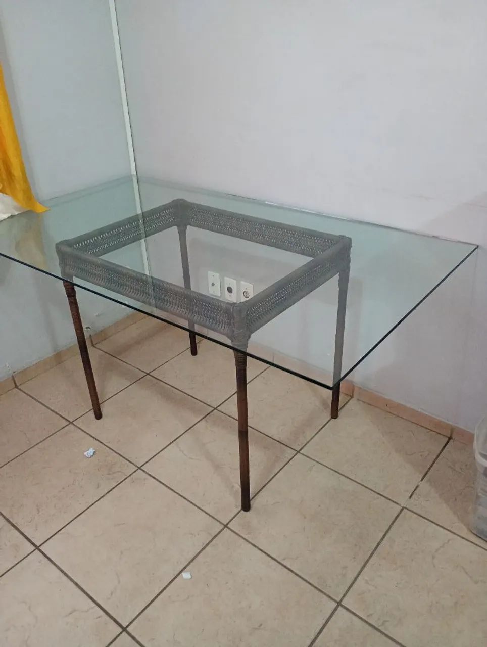 Mesa tampo de vidro de 6 lugares.  para retirar. - Foto 3