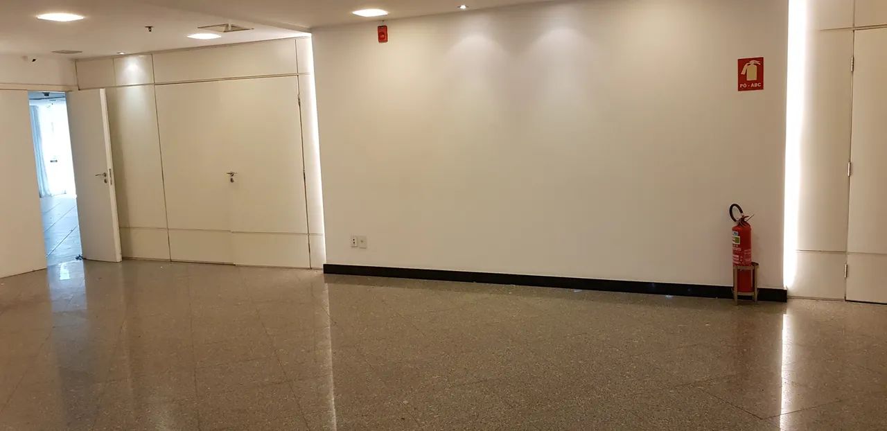 DESCONTO EXCLUSIVO - Conjunto Comercial 891,12m² - Foto 4