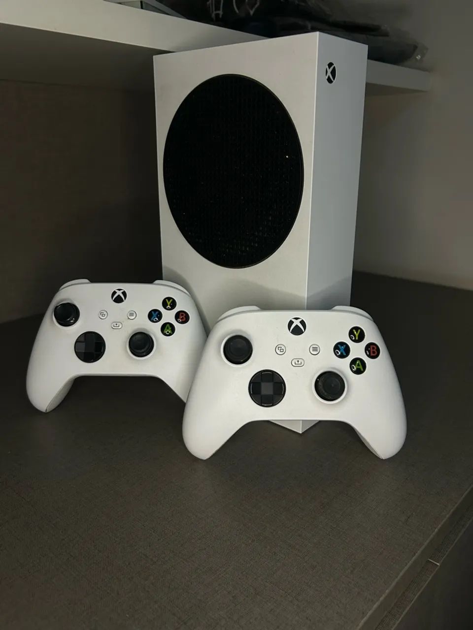 Xbox Series S + 2 Controles - Nova Geração 