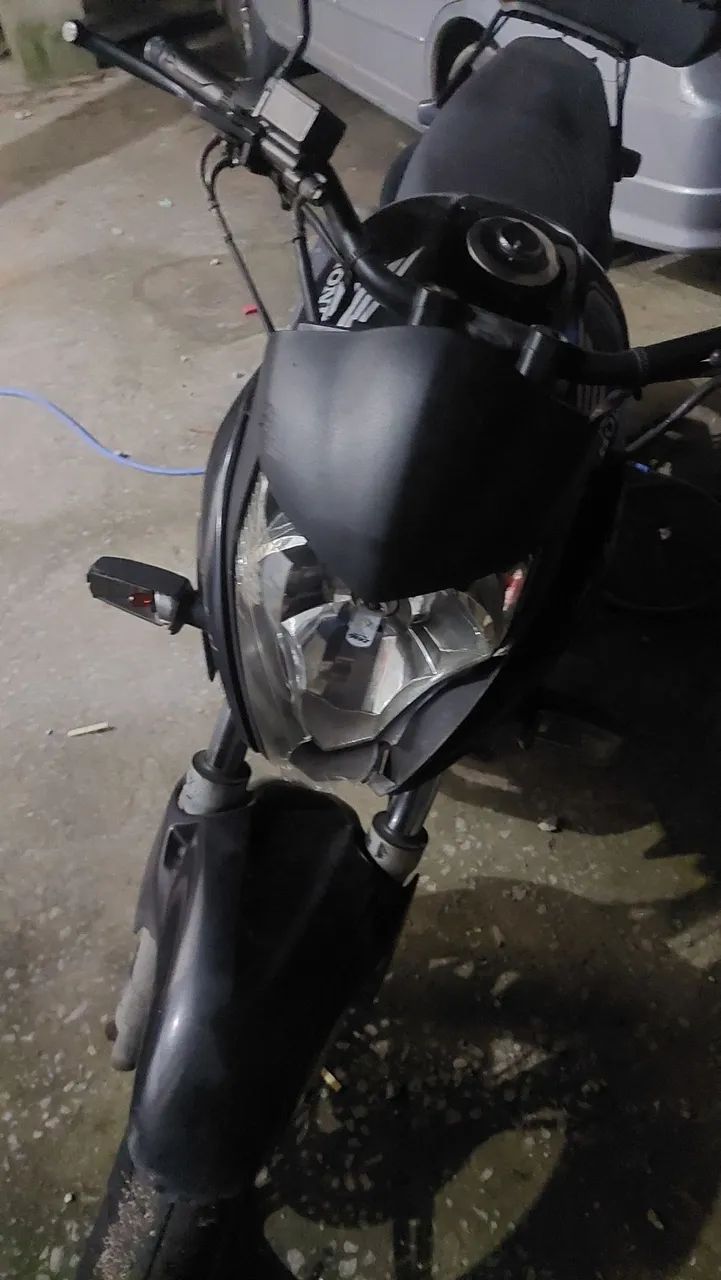 CB 300r 2010 com avarias  - Foto 3