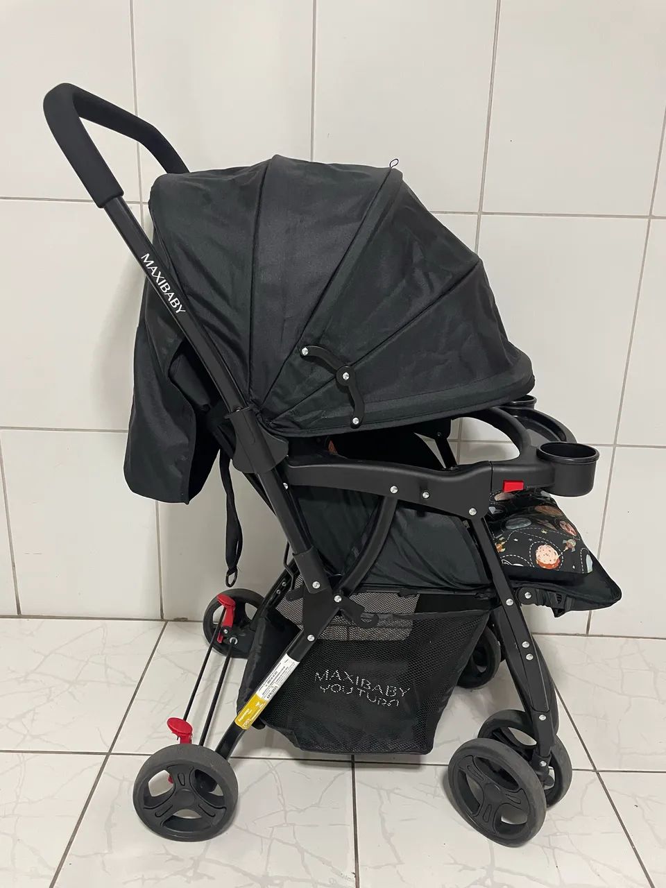 Carrinho de bebê com alça reversível - Foto 2