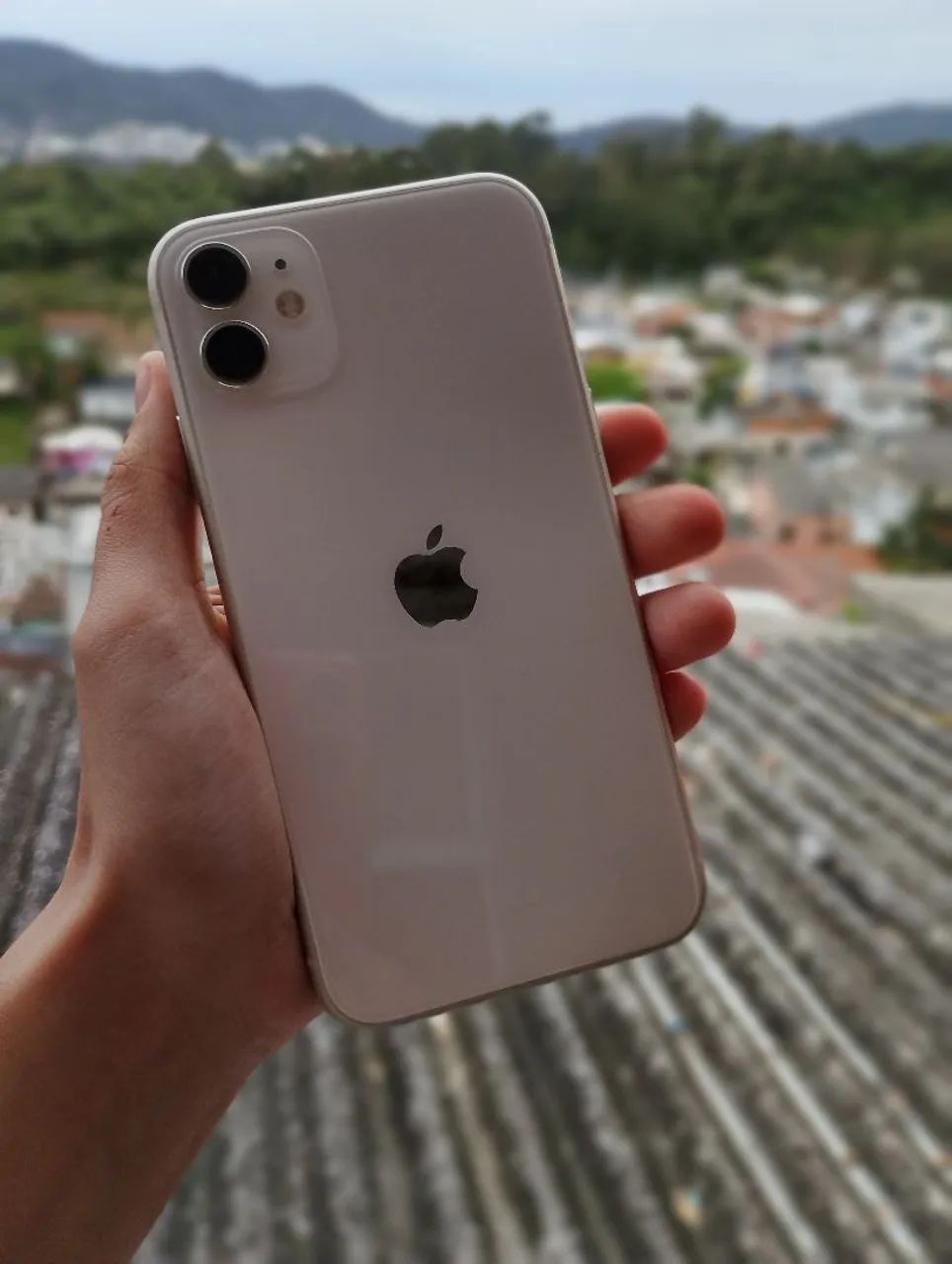 ? iPhone 11 64GB ? Perfeito estado ? Completo ?