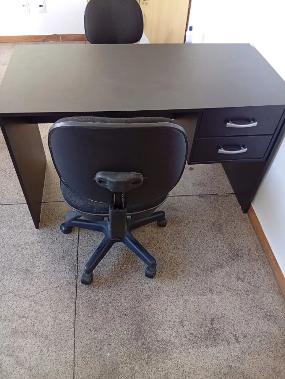 Conjunto de Mesas e Cadeiras para Escritório - Foto 5