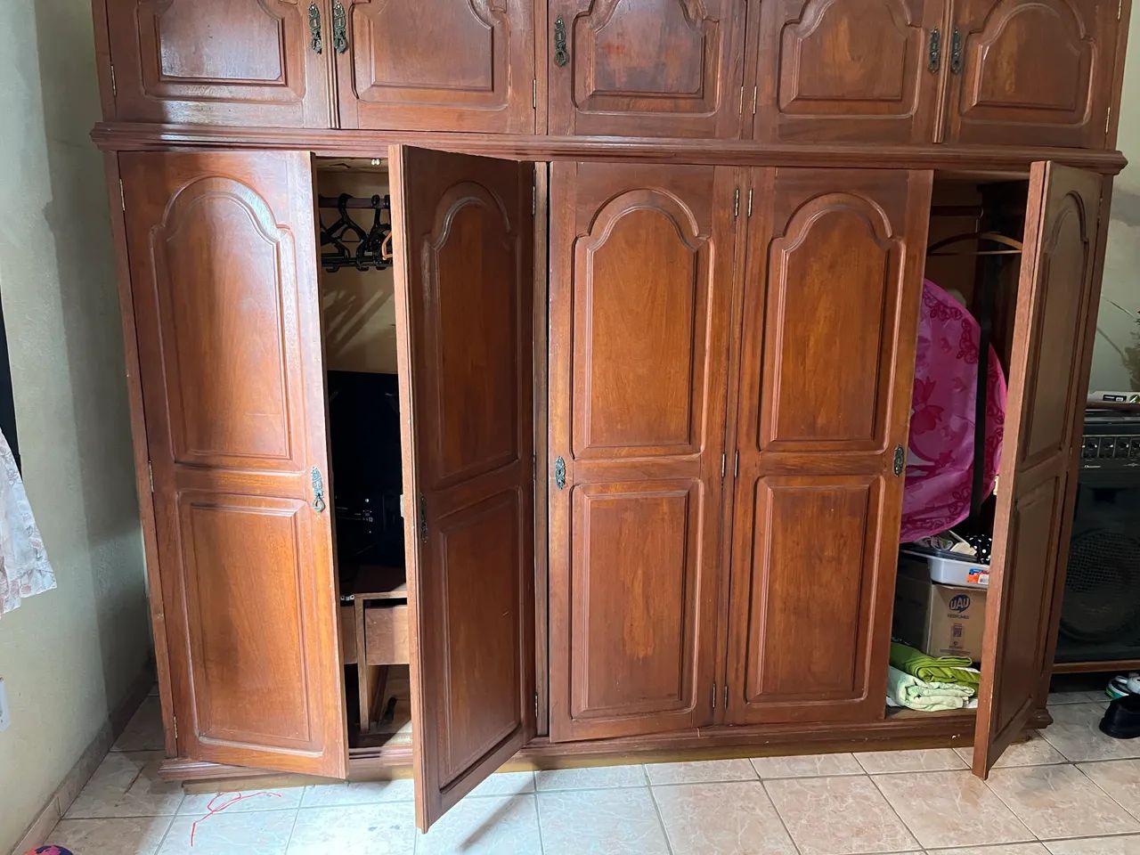 Guarda roupa de madeira - Foto 3