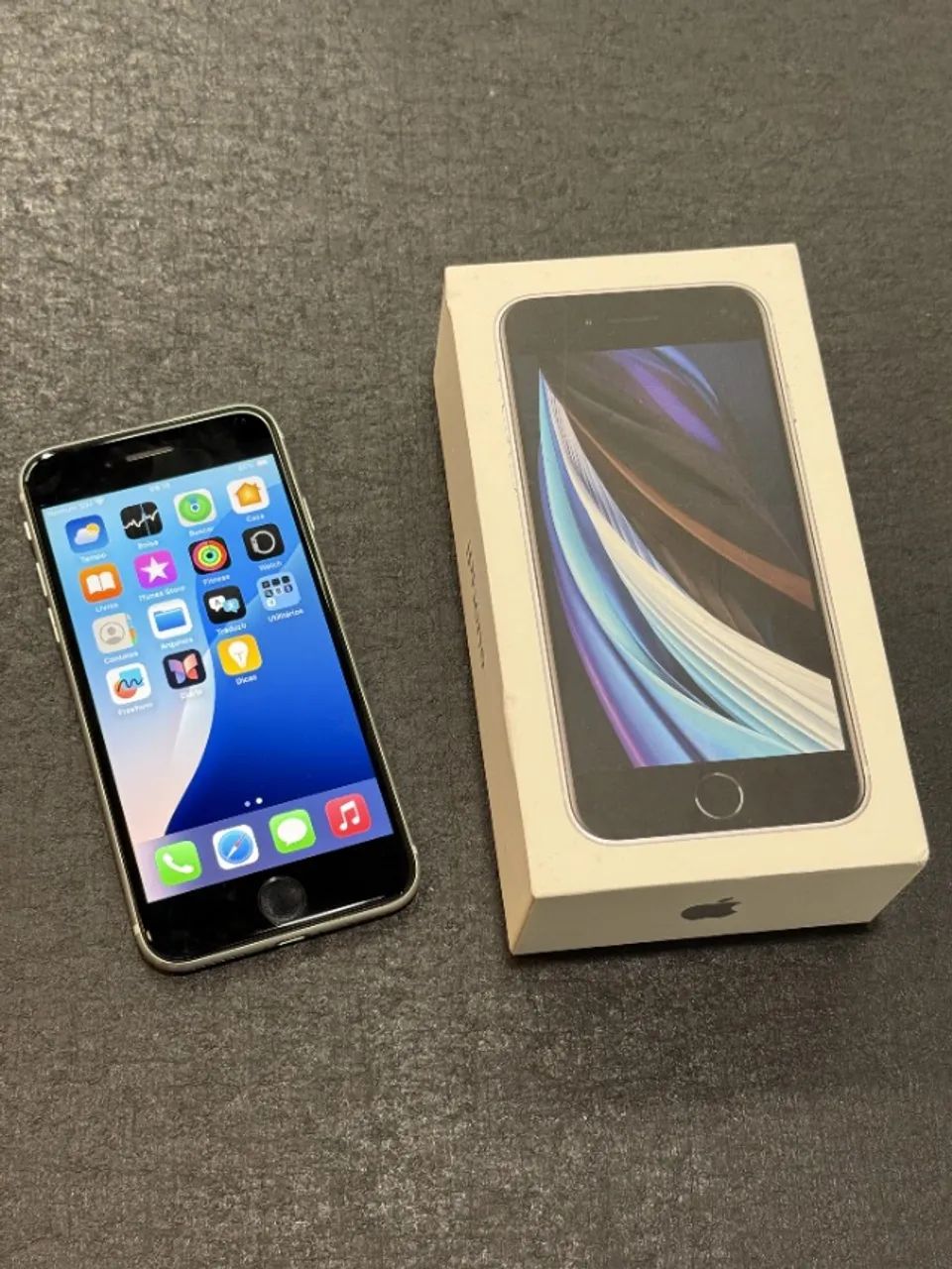 Apple iphone SE (2a geração) 2020 64gb Branco- 71% bateria- com