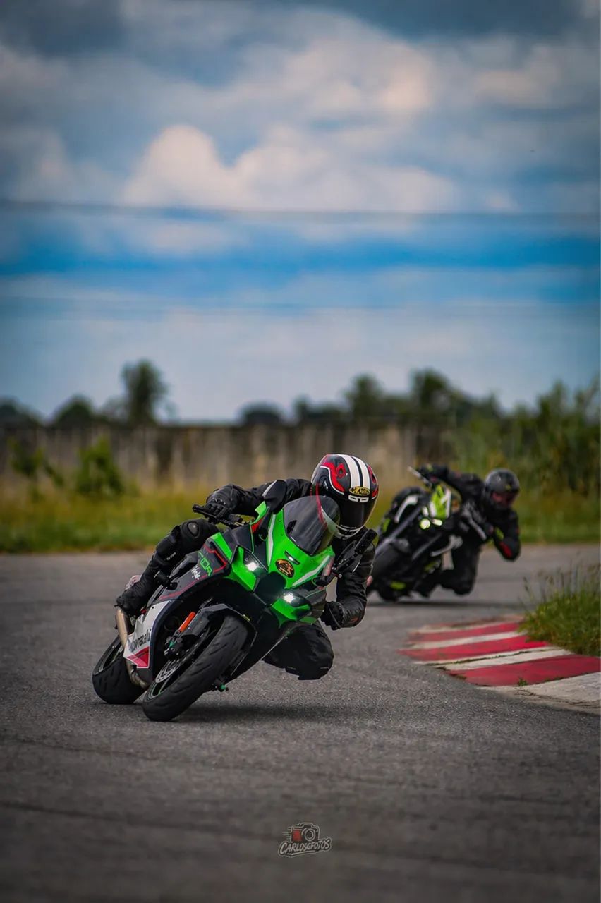 Kawasaki Zx-10/ Zx-10r 1000cc 2022 - 1497062977 | OLX
