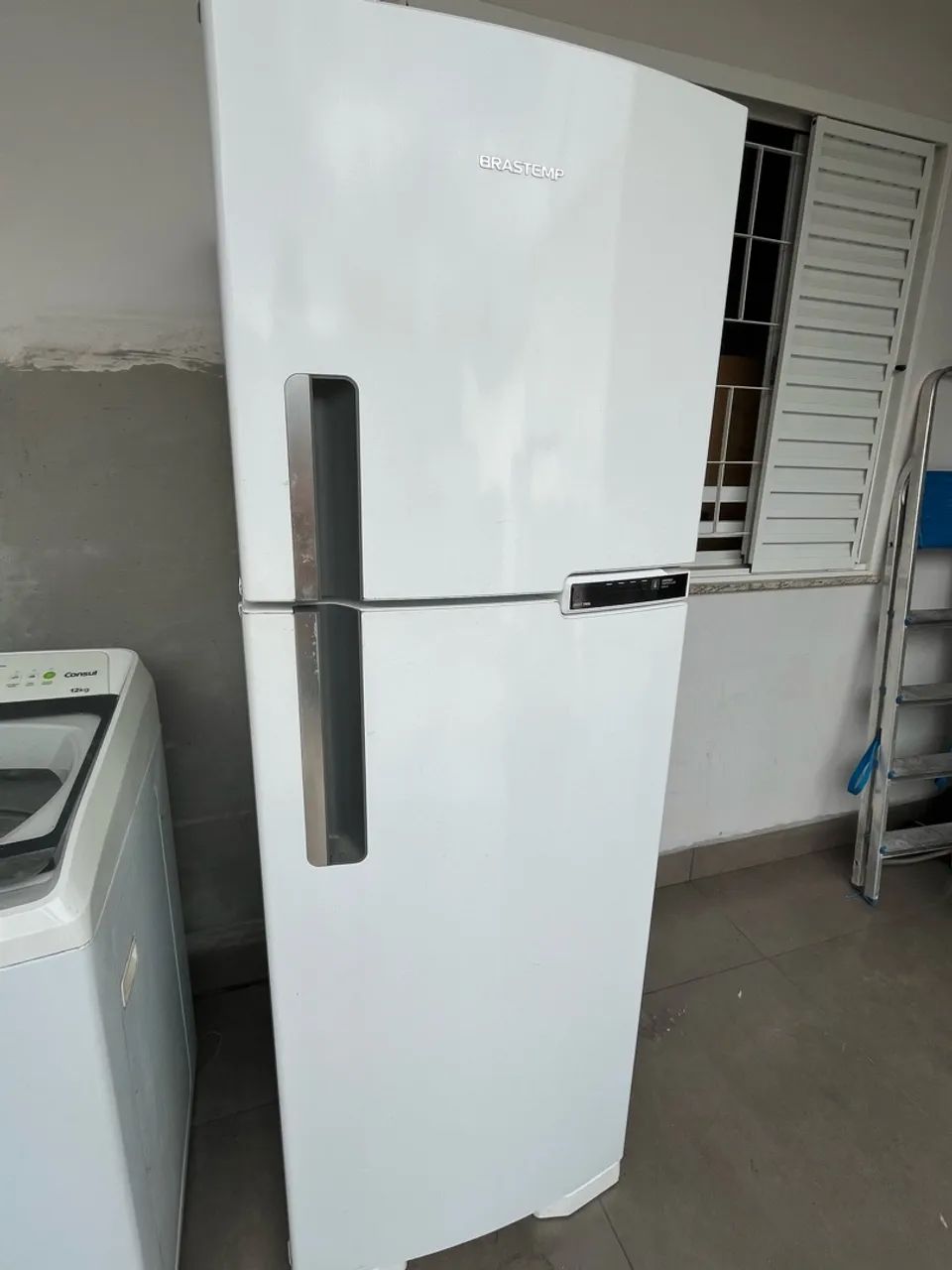 Geladeira Brastemp, 375L
