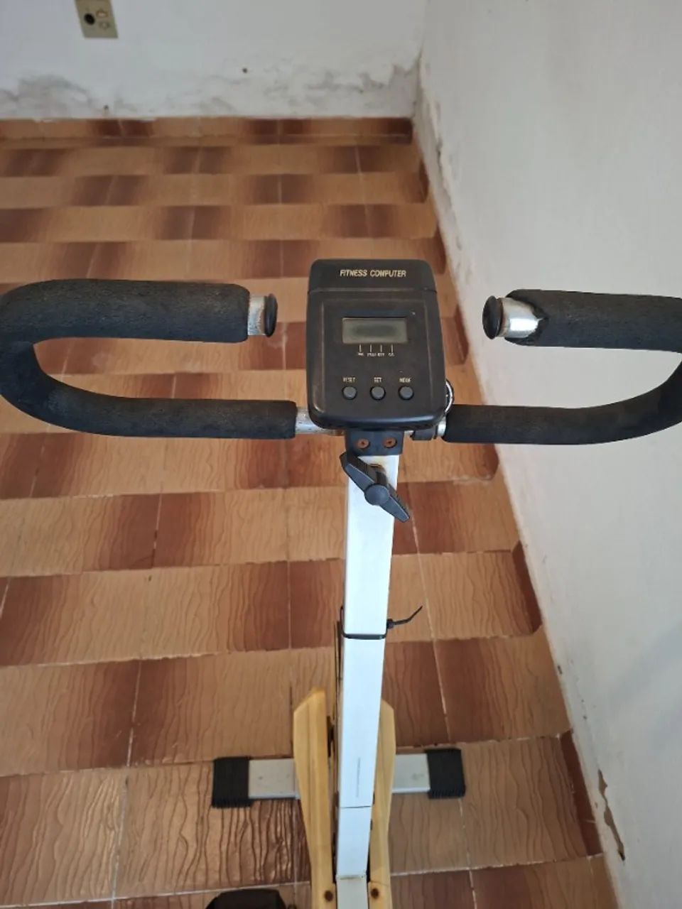 Bicicleta Ergométrica Caloi Antiga - Foto 4