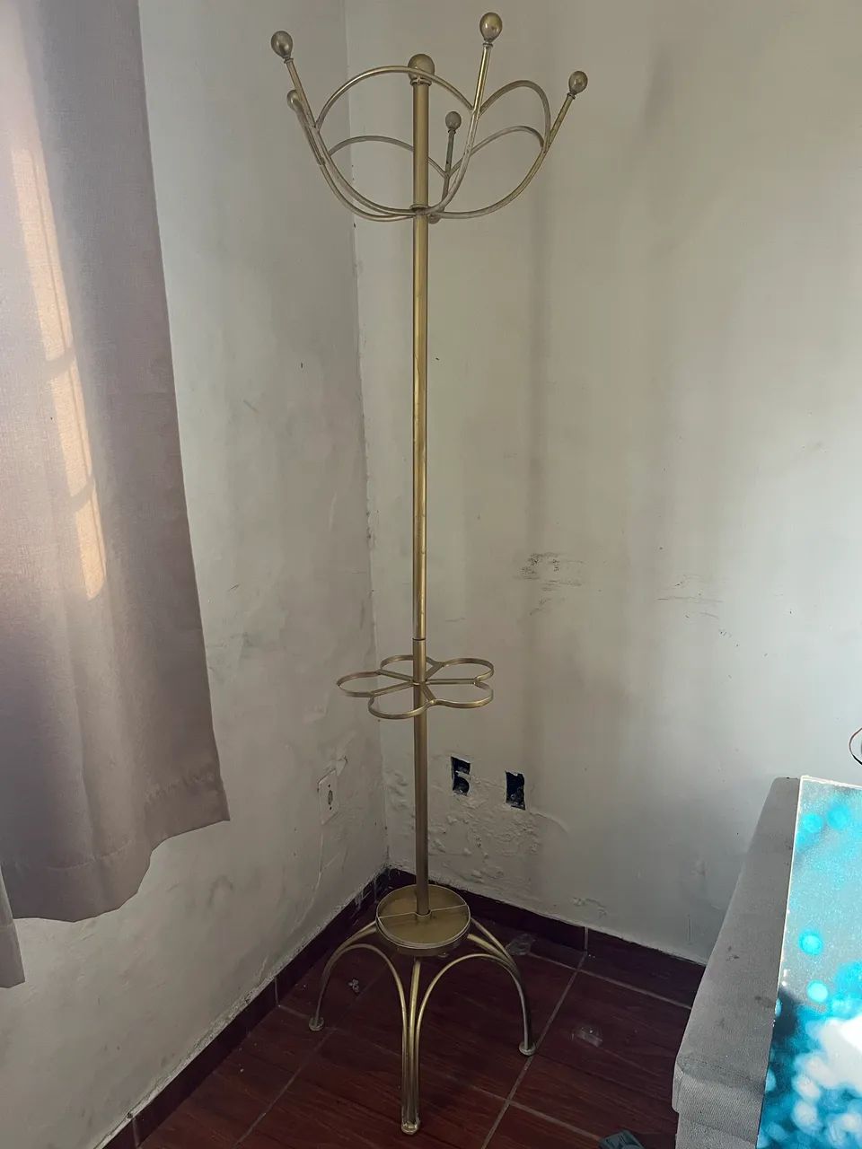 Cabideiro de Chão Dourado Vintage  - Foto 2