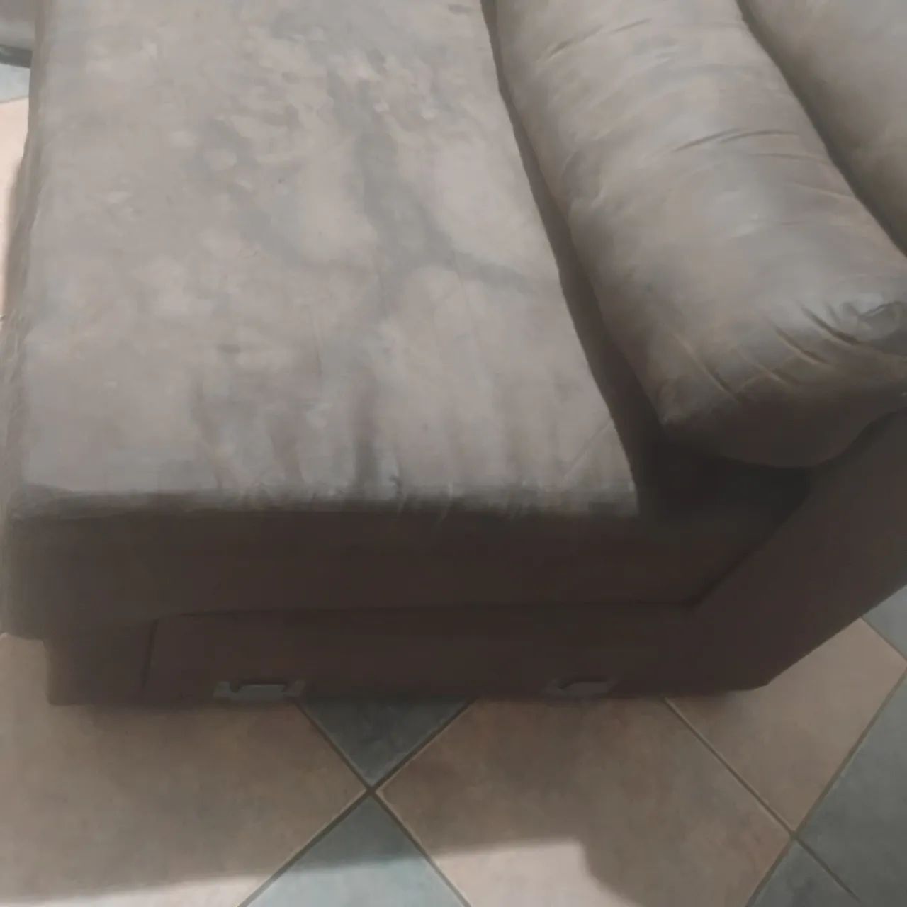 Vendo sofá, retrátil e reclinavel para reforma- Boa estrutura  - Foto 5