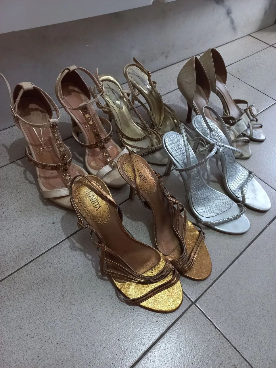 5 pares de sandálias  - Foto 3