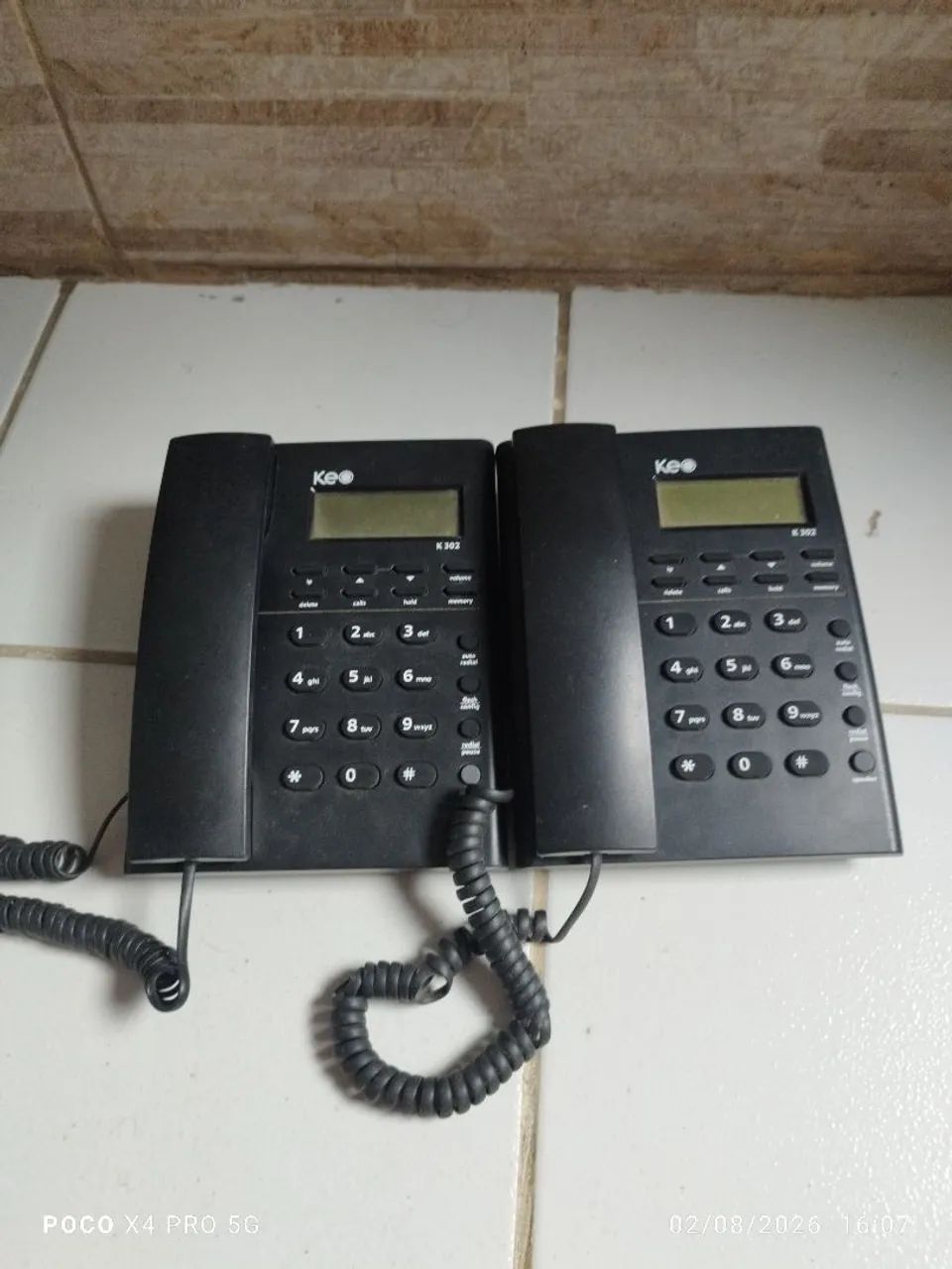 Telefone de mesa com bina