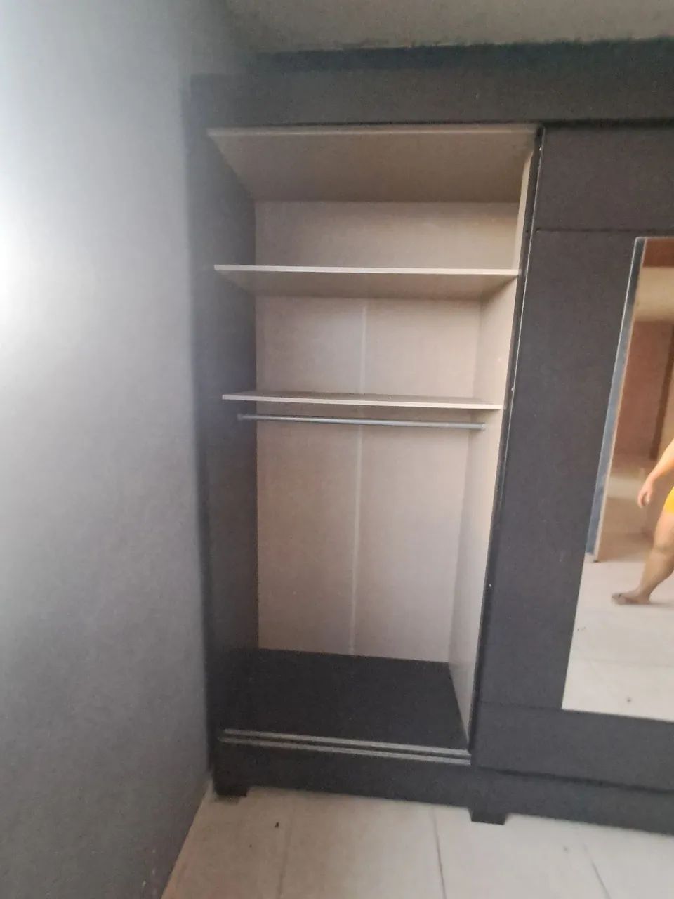 Guarda Roupa com espelho  - Foto 4