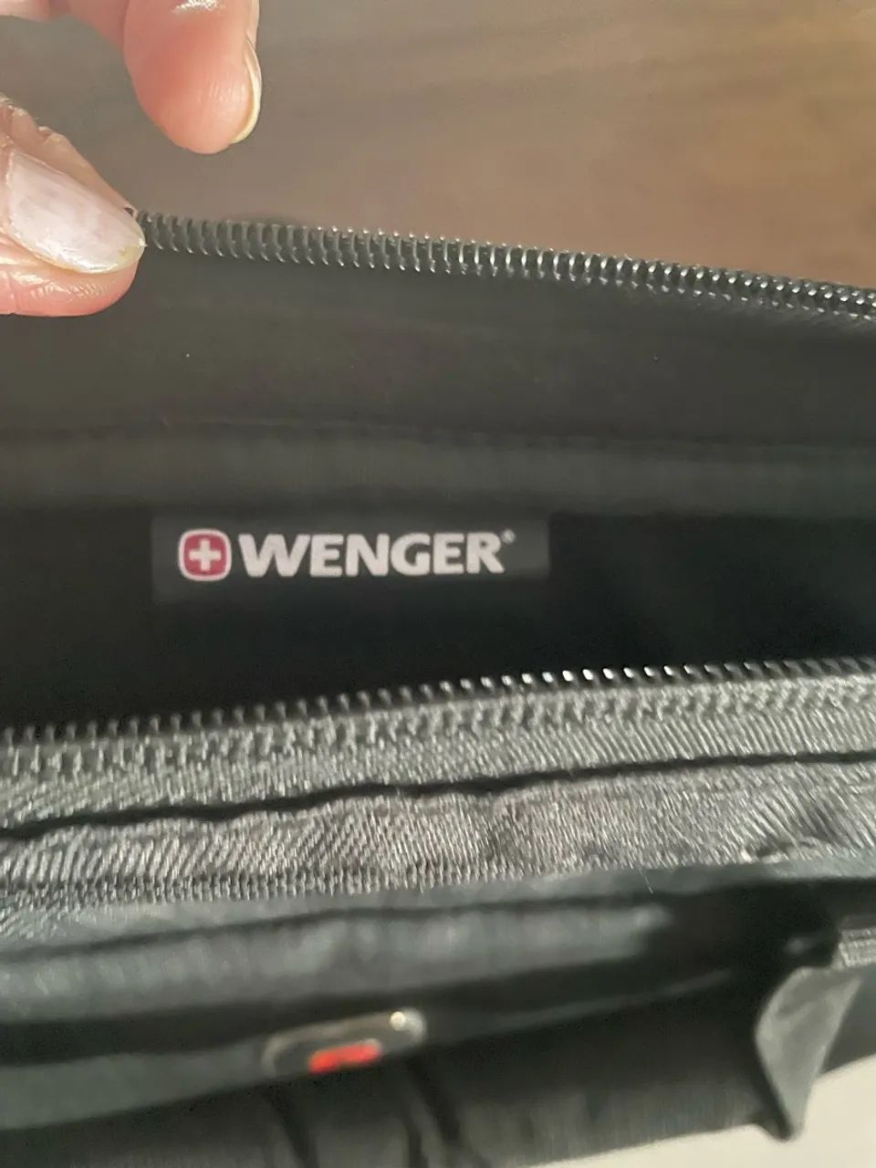 pasta wenger structure slimcase preta - Foto 3
