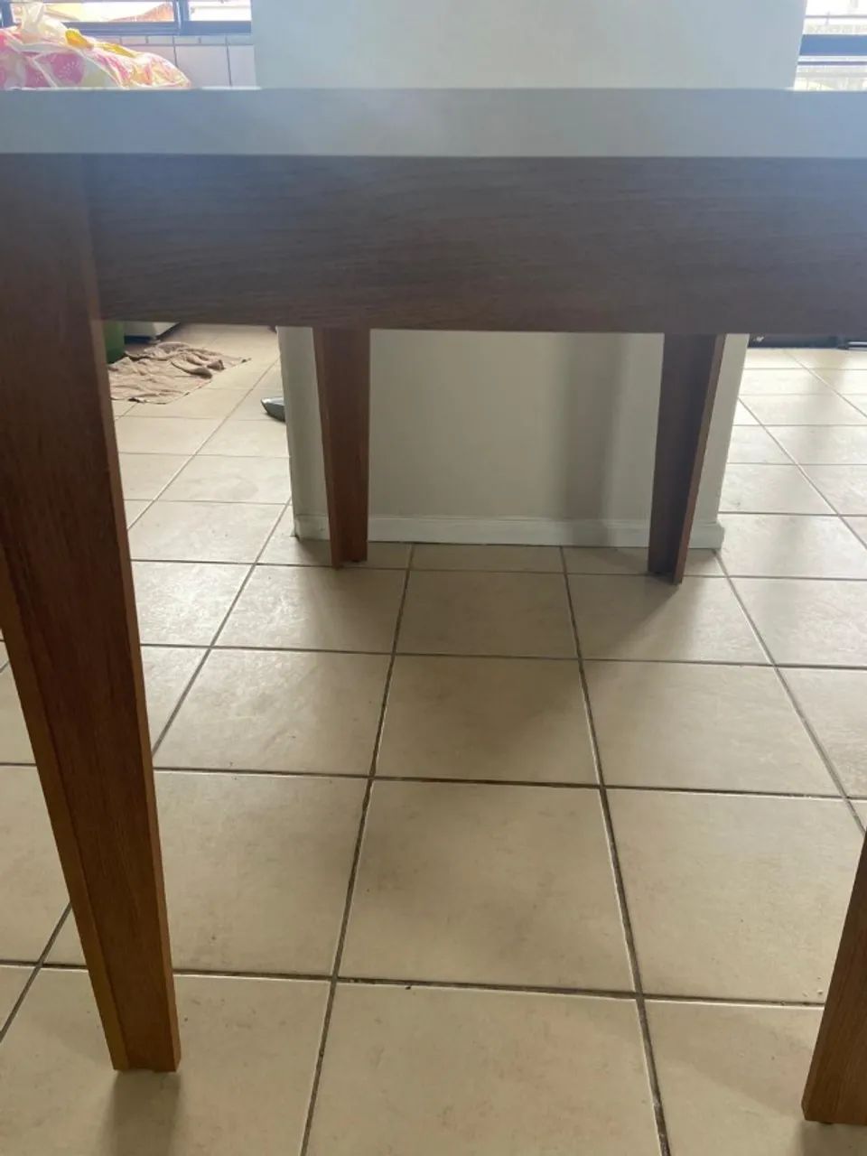 MESA DE JANTAR EM MDF - NUNCA UTILIZADA! - Foto 2