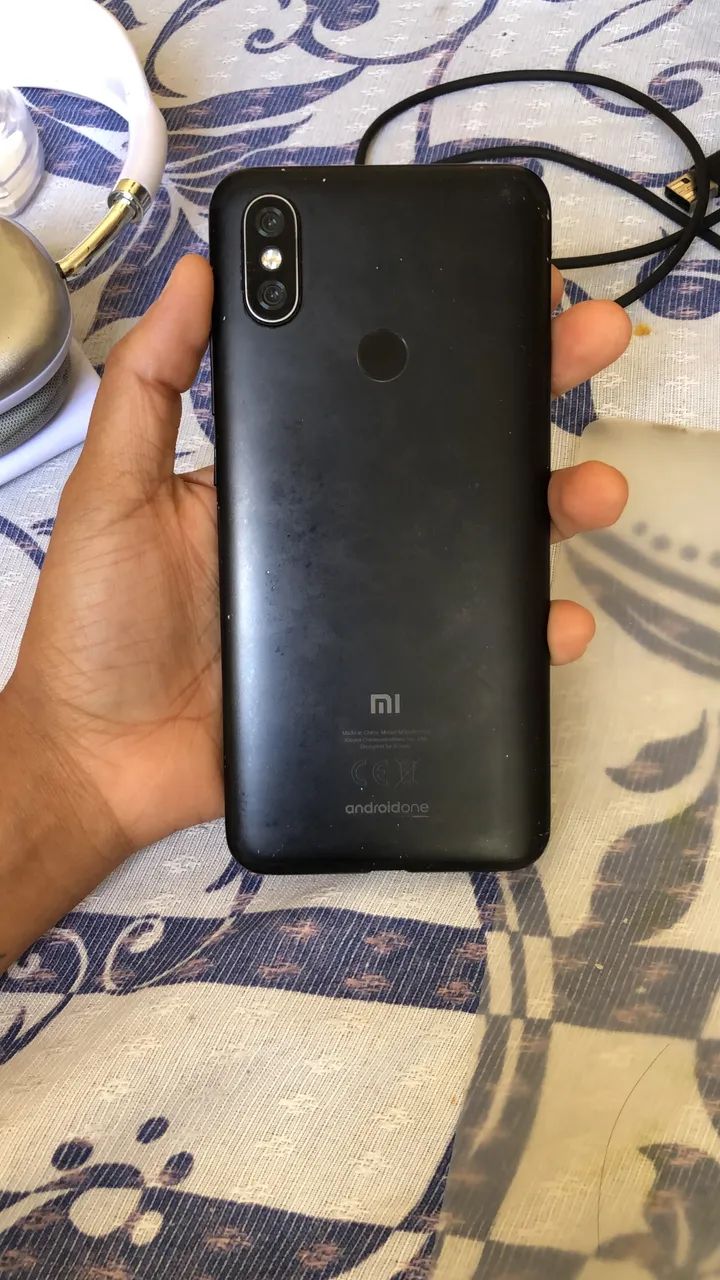 Celular Android Mi A2  - Foto 2