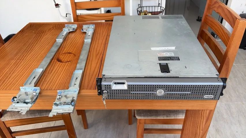 Servidor Dell PowerEdge 2950 - 2 Xeon Quad Core, 28 GB RAM, 6 HDs SAS - Foto 5