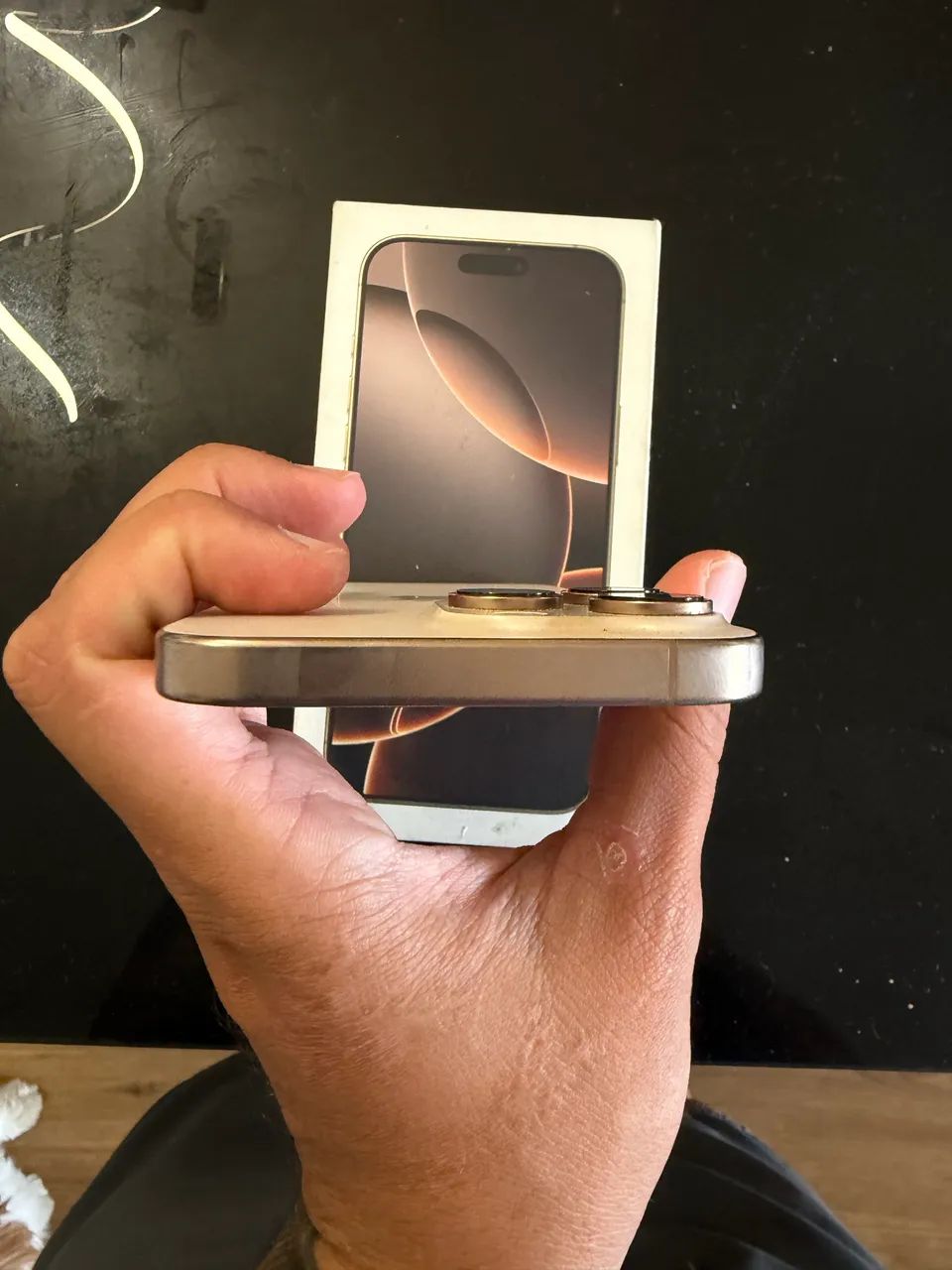 iPhone 16 pro Max 256GB completo com caixa e cabo - Foto 2
