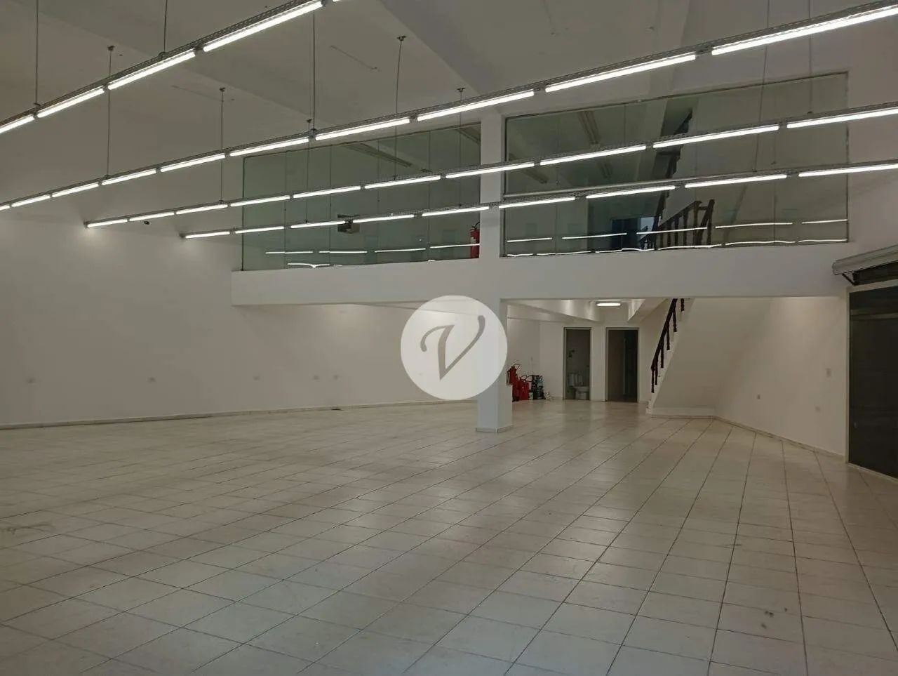 Prédio Comercial para Alugar em Santo André (Santa Terezinha) | 730 m²