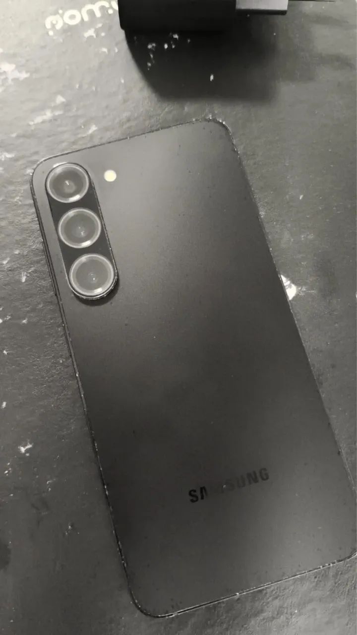 Samsung S23 - Foto 2