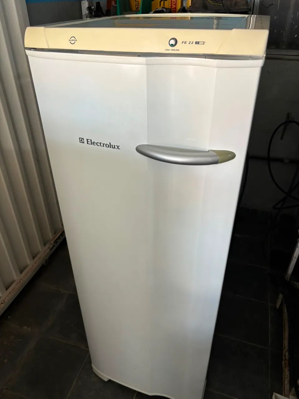 Freezer Vertical Electrolux 