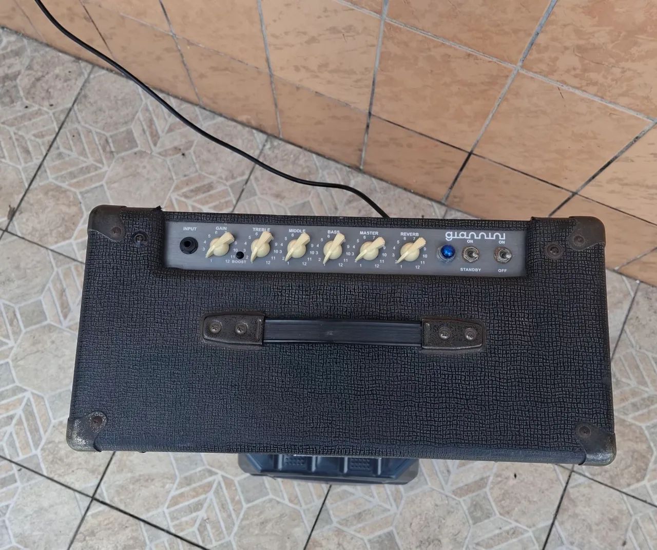 Amp 100%  valvulado  - Foto 4