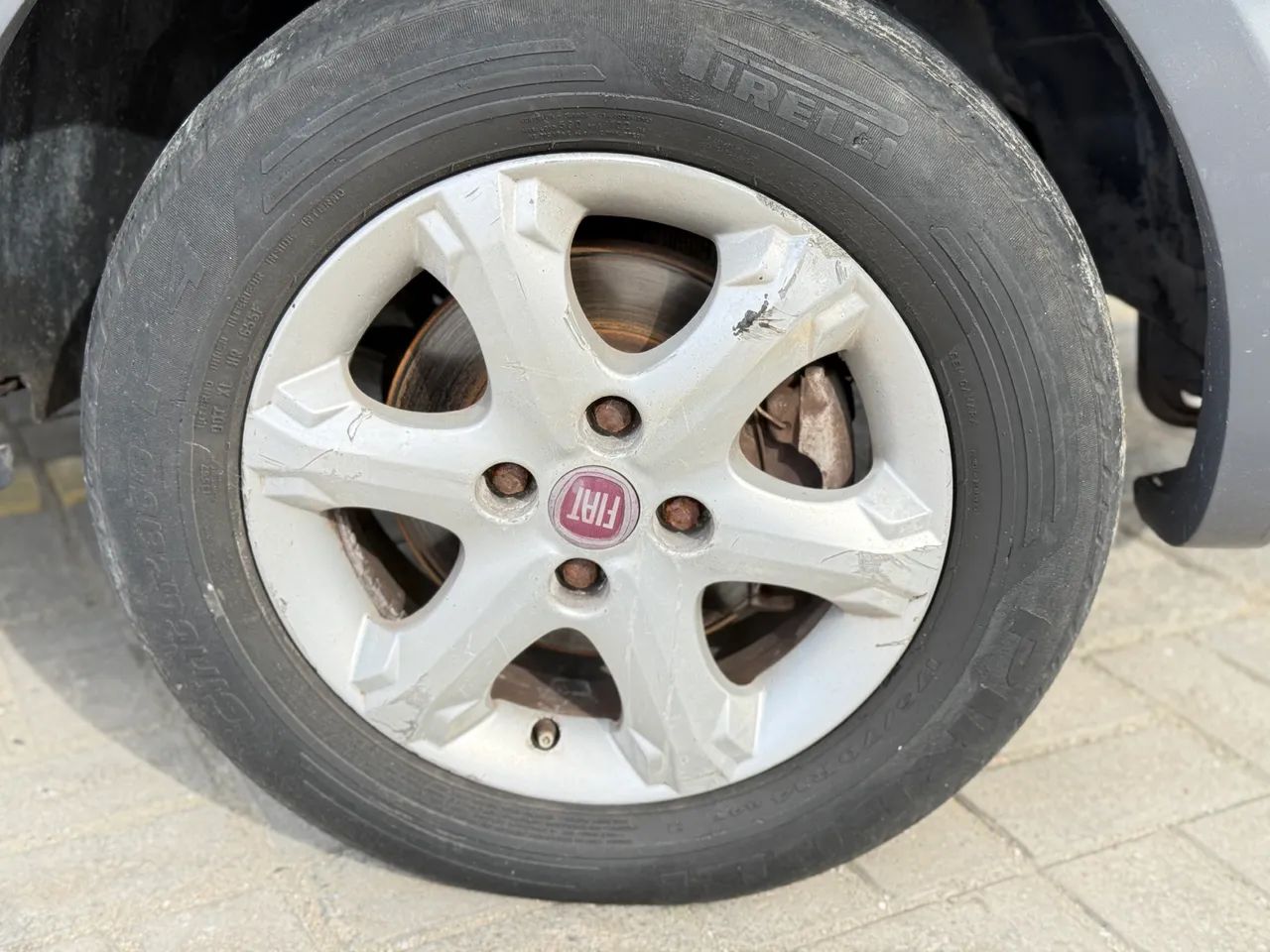Fiat Strada Working Celeb.1.4 Fire Flex 8V CD 2014 - Foto 4