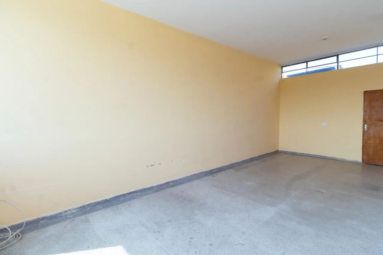 Prédio comercial na Avenida Rio Mirivaí, 23 - sala 16  30 m²