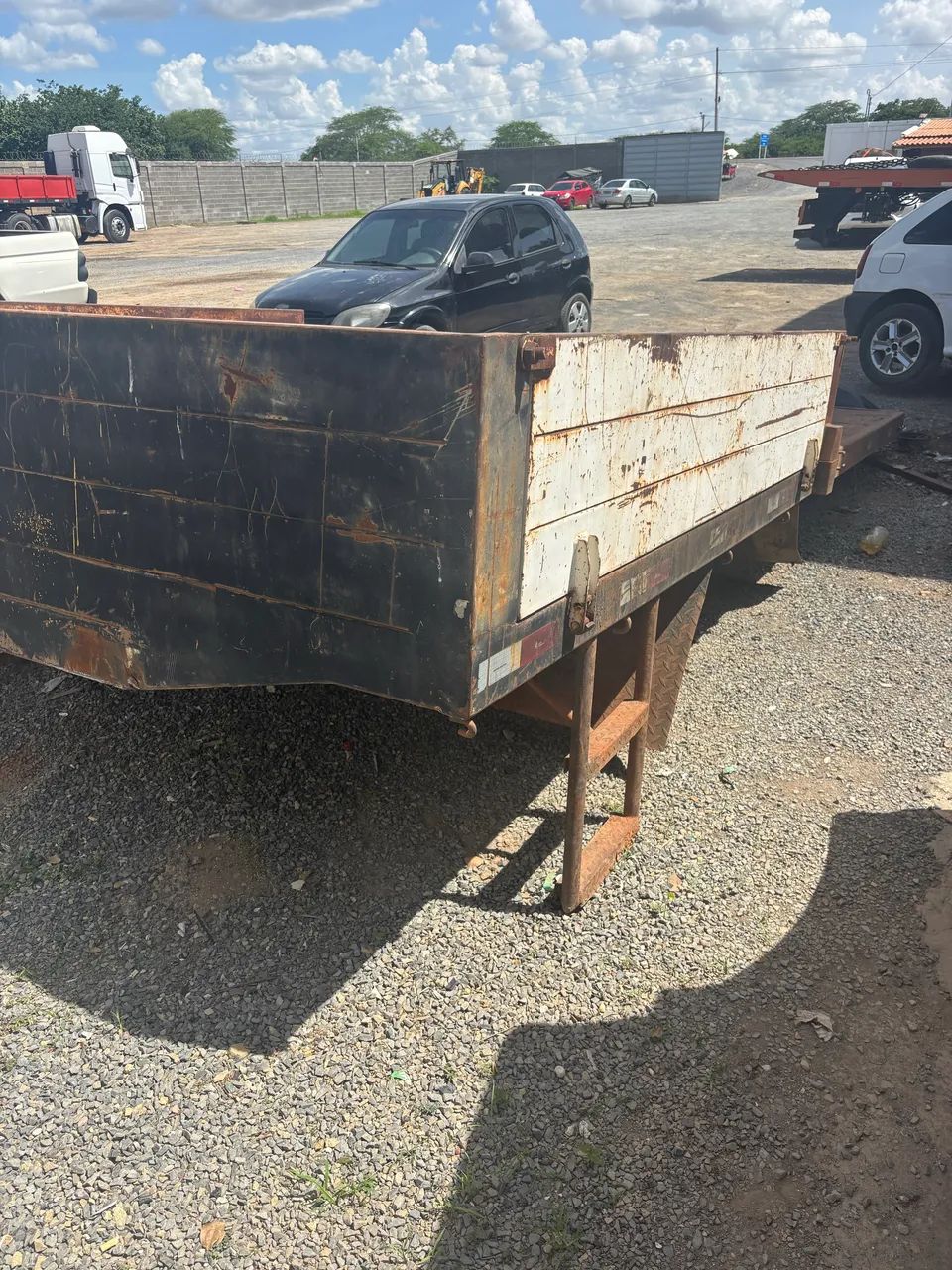 Carroceira com cabine suplementar  - Foto 3