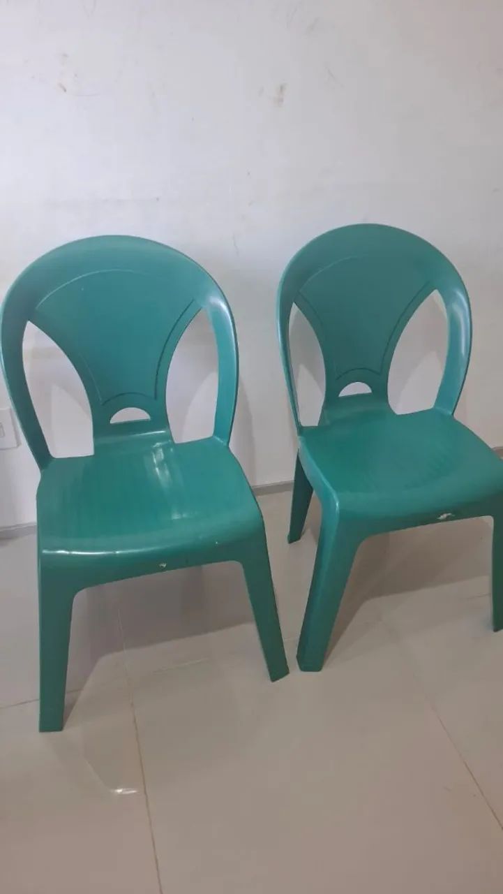 2 cadeiras de plástico - Foto 2