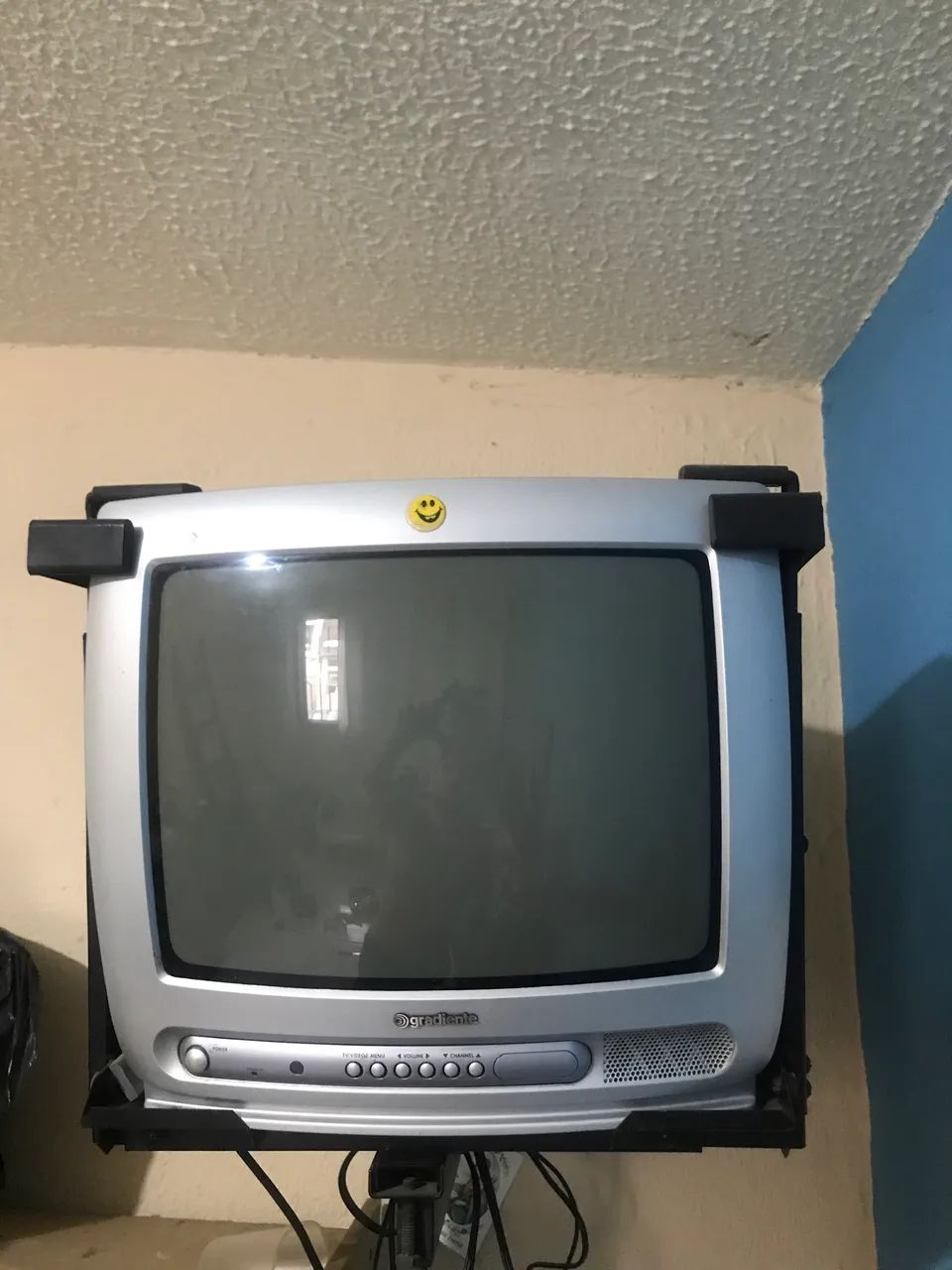 tv gradinte 14 polegadas tubo com suporte - Foto 2