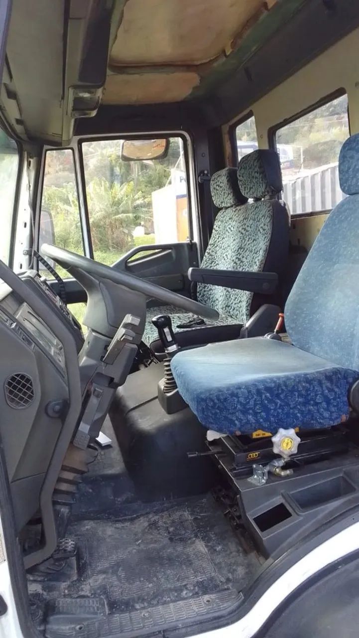 Caminhão Munck Iveco - Foto 5