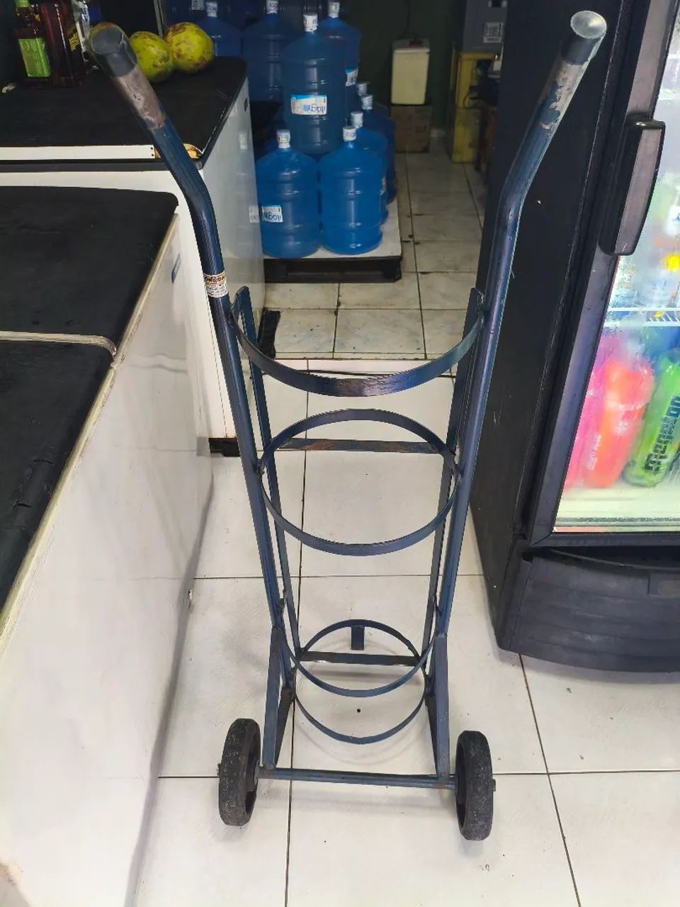 Carrinho abastecimento água mineral 20L