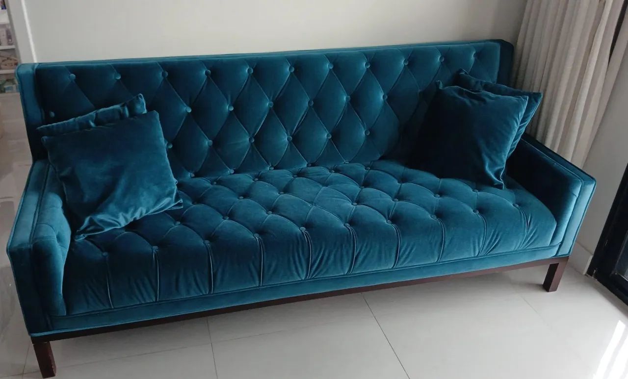 Sofá Chesterfield clássico 