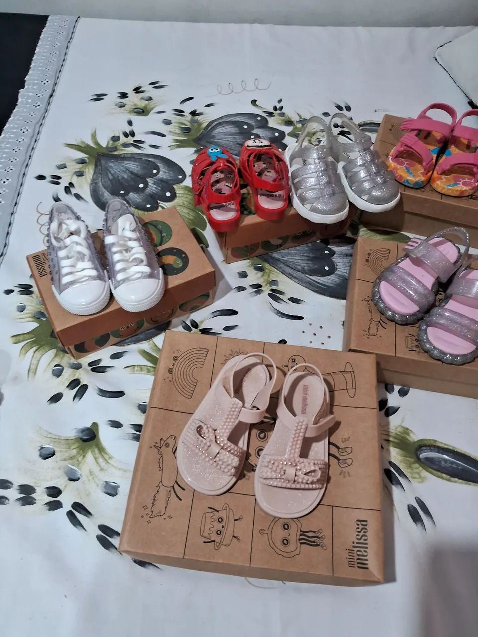 Vendo sandália infantil mini melissinha