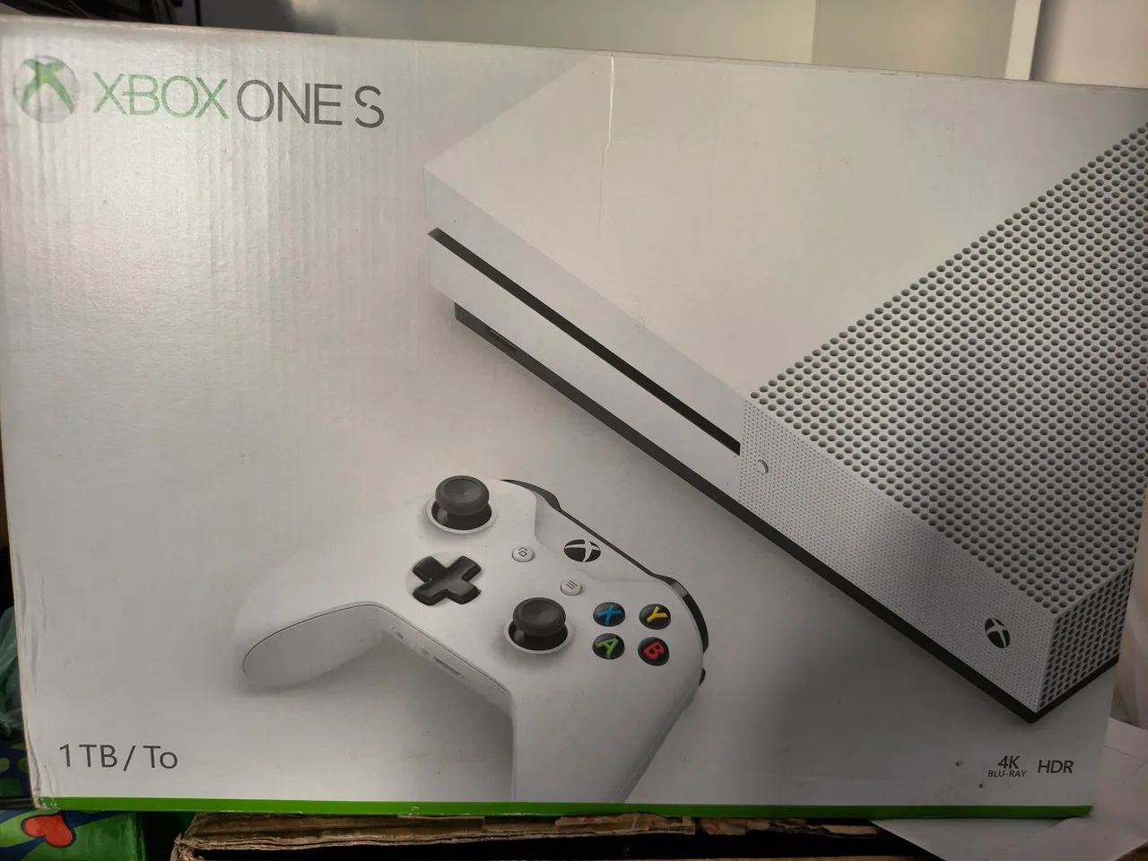 Caixa Xbox One S 1T