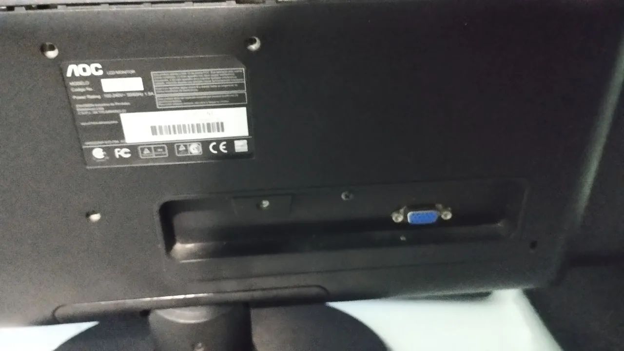 Monitor AOC 21'' (Defeito na tela) - Foto 4